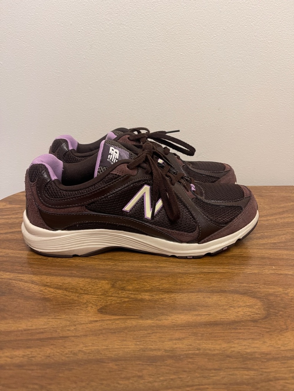 New Balance 496 Woman Shoe